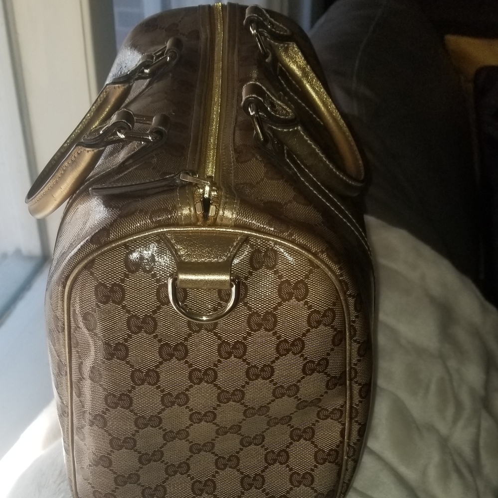 Handbags View 3